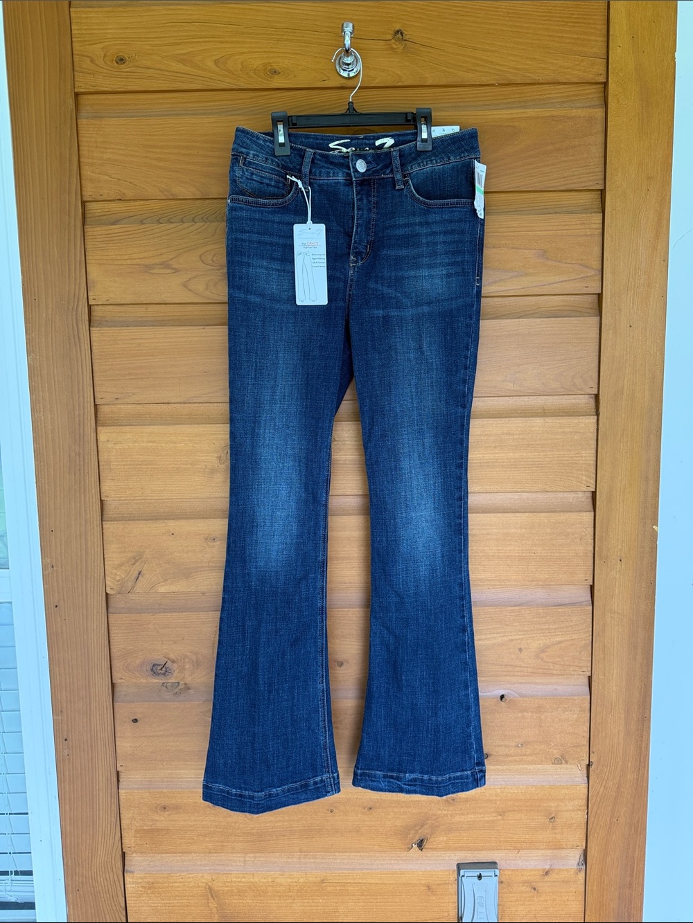Women’s Dark Blue Bootcut Jeans - Seven Jean
Size 8